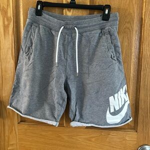 Men’s Nike Shorts- x2